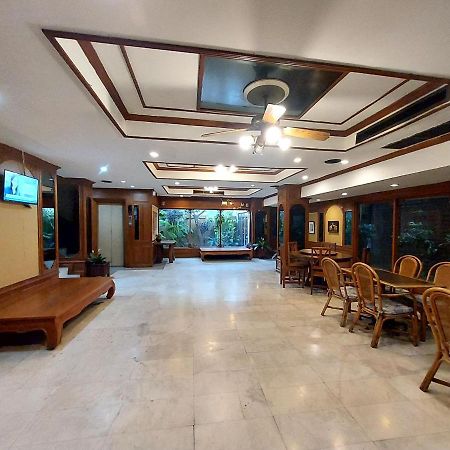 Traveller Inn Hotel Csiangmaj Kültér fotó