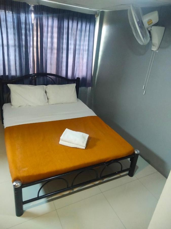 Traveller Inn Hotel Csiangmaj Kültér fotó