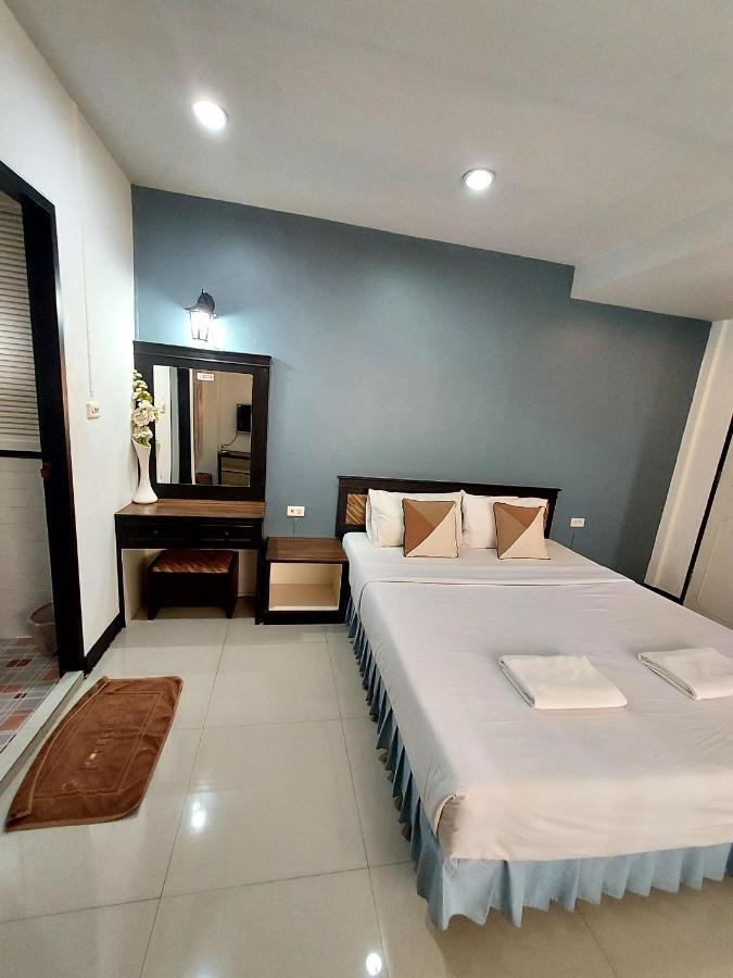Traveller Inn Hotel Csiangmaj Kültér fotó