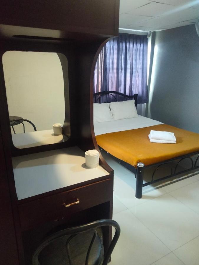 Traveller Inn Hotel Csiangmaj Kültér fotó