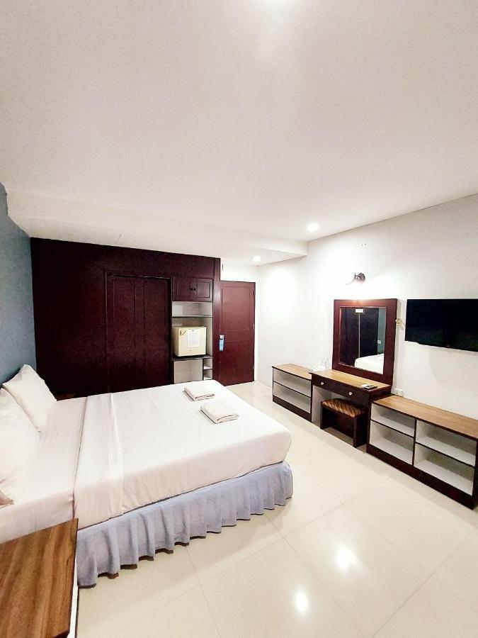 Traveller Inn Hotel Csiangmaj Kültér fotó