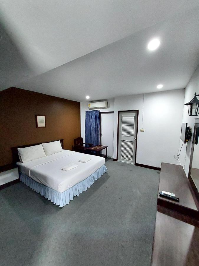 Traveller Inn Hotel Csiangmaj Kültér fotó