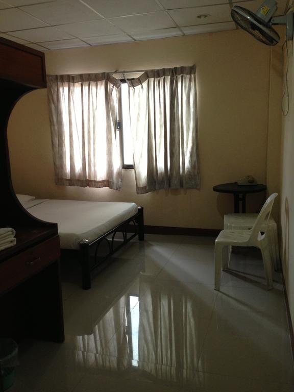 Traveller Inn Hotel Csiangmaj Kültér fotó