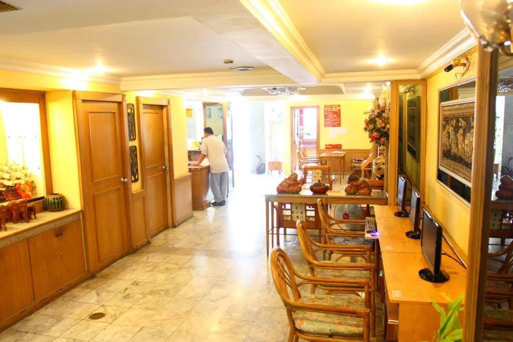 Traveller Inn Hotel Csiangmaj Kültér fotó